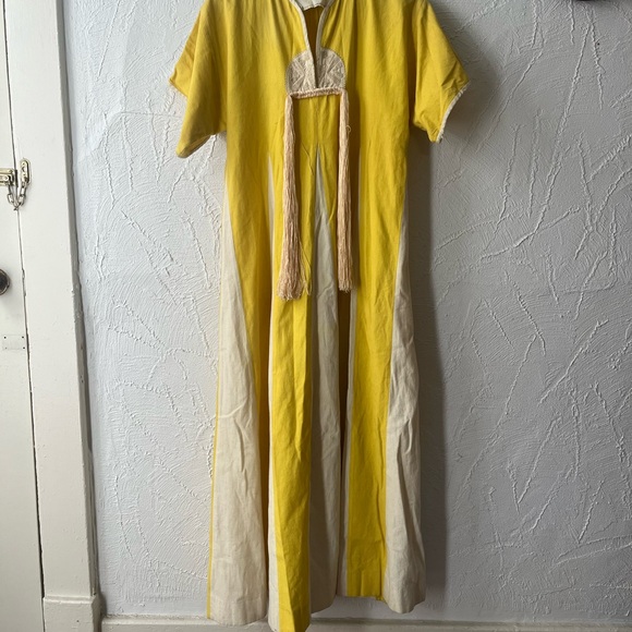 Vintage 60s/70s Yellow Josefa Kaftan - Picture 4 of 8
